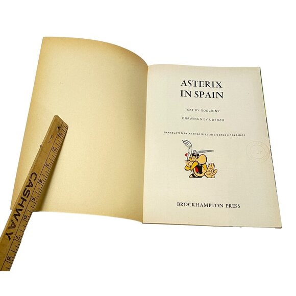 Asterix Graphic Novel Book Lot 4 Cleopatra Olympic Spain Legion PB 70s English - Picture 10 of 16